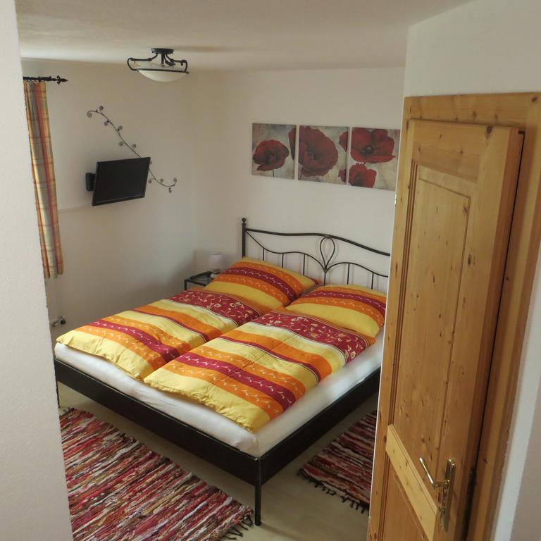 Ferienwohnung Brigitte Perner นุสดอร์ฟ อัม แอทเทอร์ซี ภายนอก รูปภาพ
